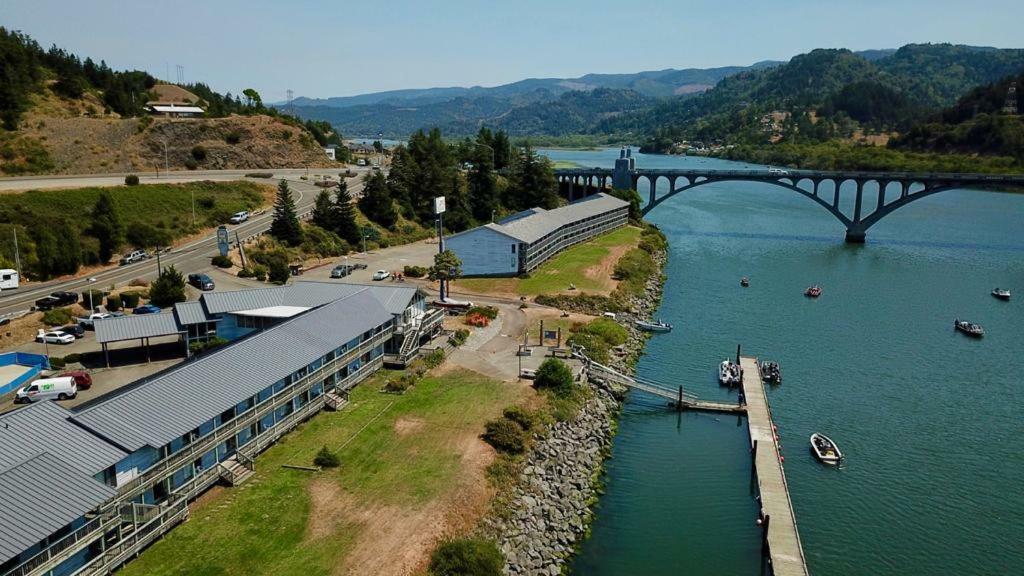 Jot'S Resort Gold Beach Exterior foto